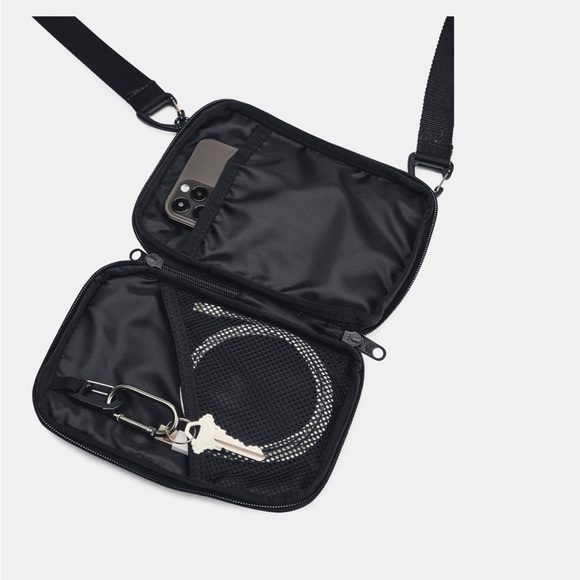 Unisex UA Loudon Crossbody Small - Picture 2 of 5